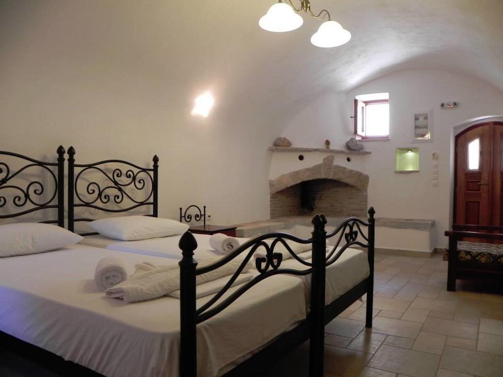 Kapetan Manwlis Apartamento Kato Khora Exterior foto