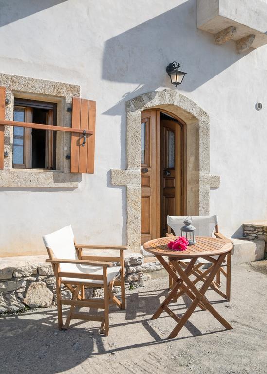 Kapetan Manwlis Apartamento Kato Khora Exterior foto