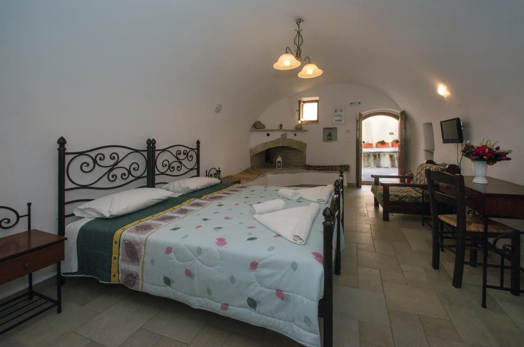 Kapetan Manwlis Apartamento Kato Khora Exterior foto