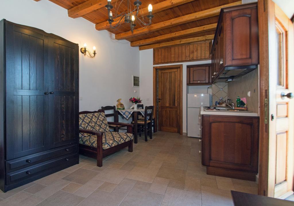 Kapetan Manwlis Apartamento Kato Khora Exterior foto