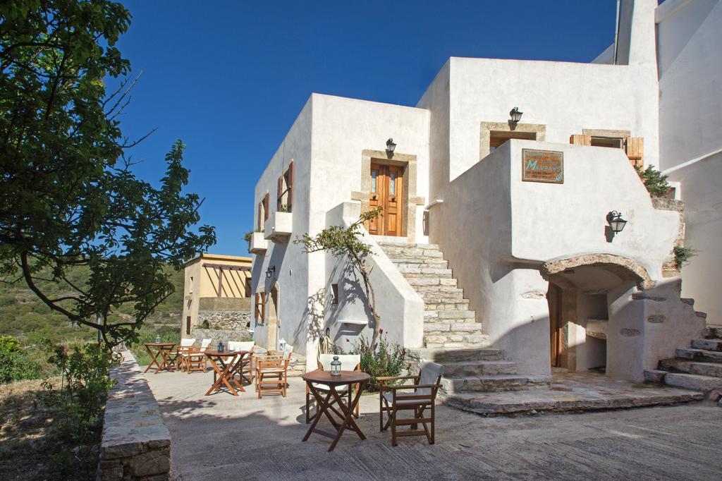 Kapetan Manwlis Apartamento Kato Khora Exterior foto